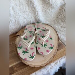 Havaianas Flip Flops with Pink and Green Palm Tree Design